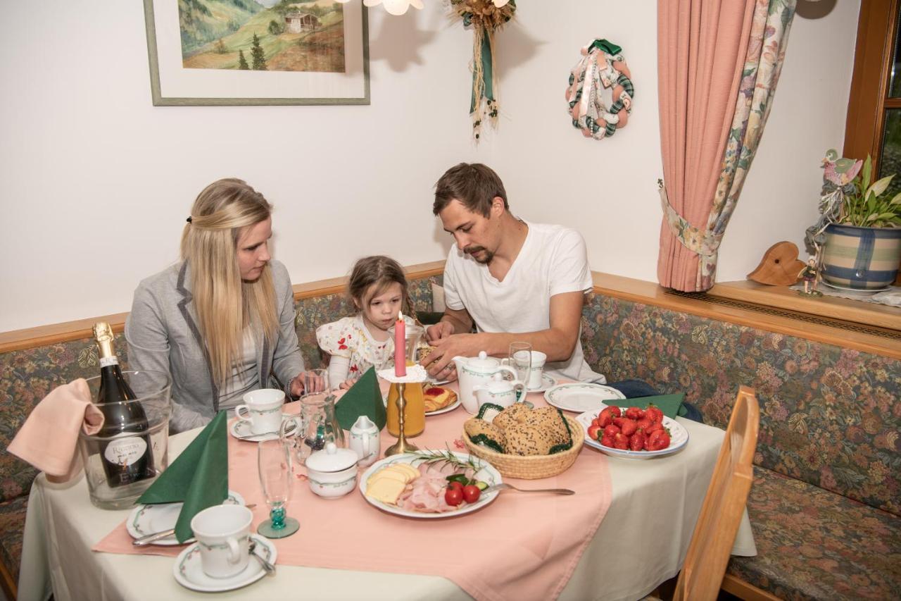 Appartement-Pension Fahrnberggut راوريس المظهر الخارجي الصورة